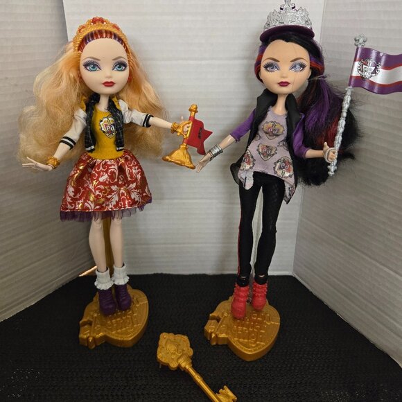 ❤ Ever After High Apple White & Raven Queen School Spirit Set with stands brush - Picture 1 of 1